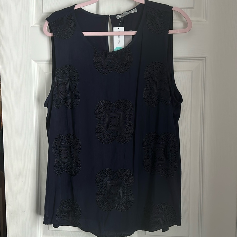 Daniel Rainn tank top with lace design